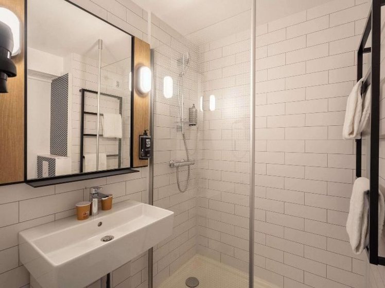 DOUBLE STANDARD Room
