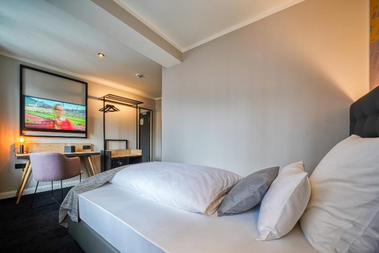 SINGLE STANDARD Room