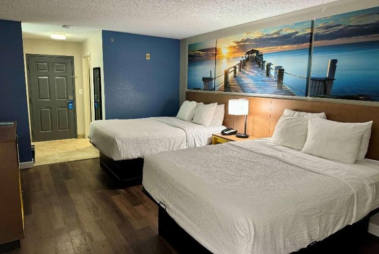 Days Inn by Wyndham Sarasota - Siesta Key