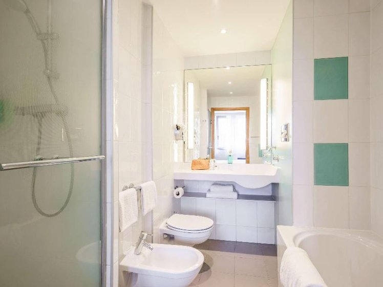 DOUBLE STANDARD Room