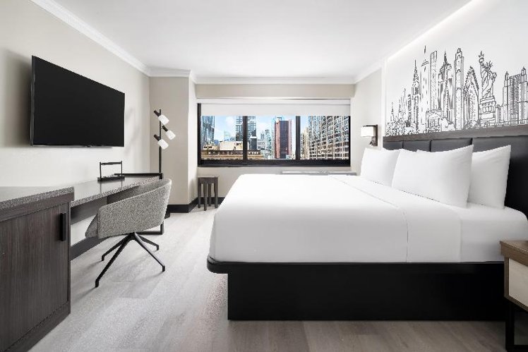 DOUBLE PREMIUM KING BED Room