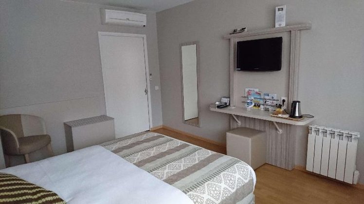 DOUBLE SUPERIOR Room
