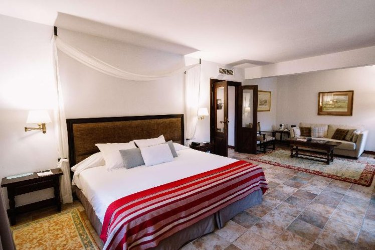 DOUBLE SUPERIOR Room