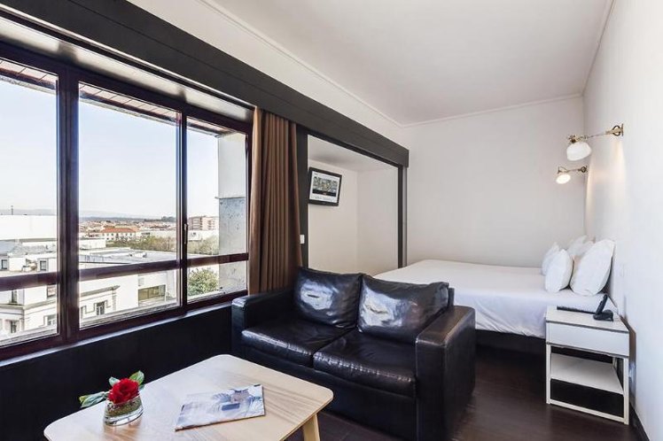 SUITE KING SIZE BED Room
