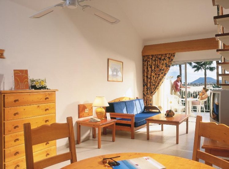 FAMILY ROOM TWO BEDROOMS Room