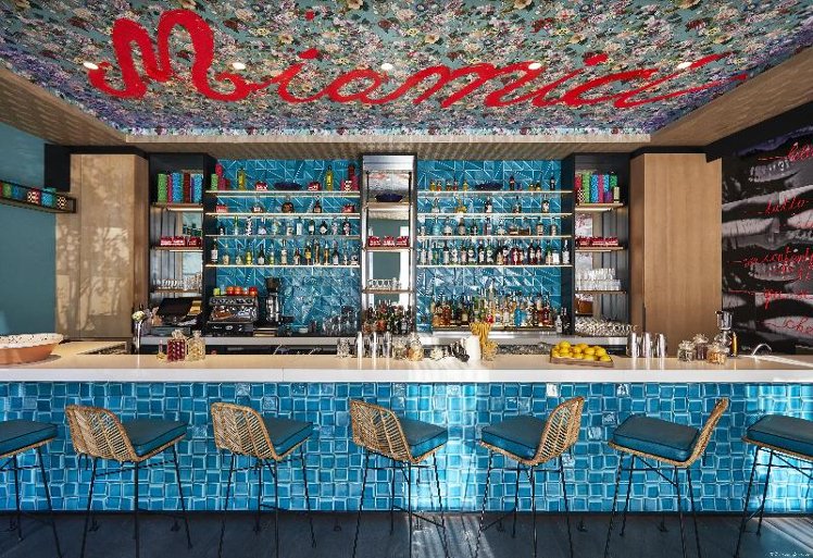 Bar