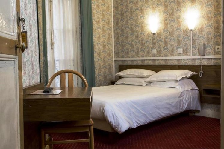 SINGLE STANDARD Room