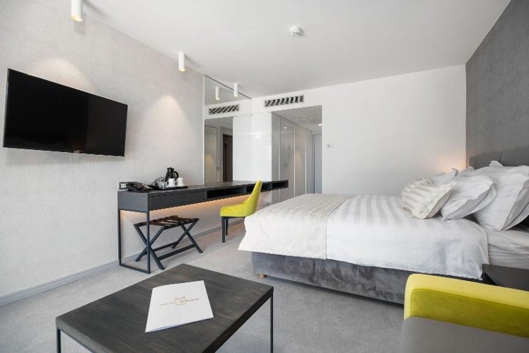 DOUBLE CLASSIC WITH BALCONY Room