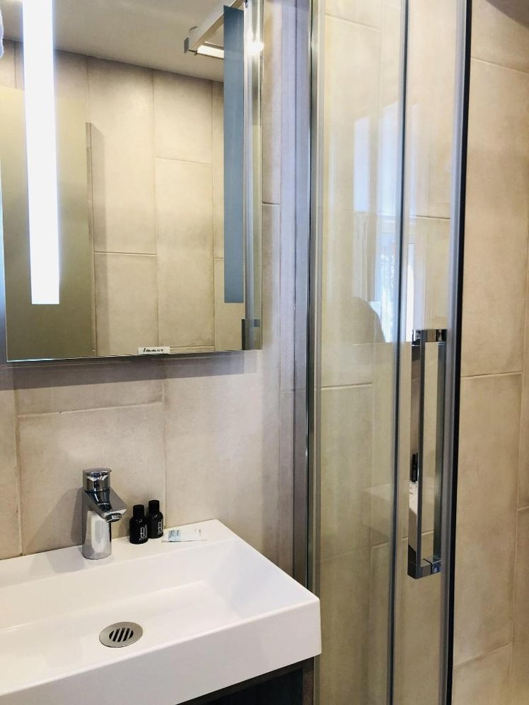 DOUBLE STANDARD Room