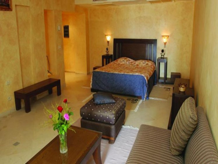 SINGLE STANDARD Room