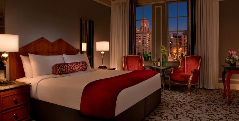 DOUBLE KING SIZE BED Room