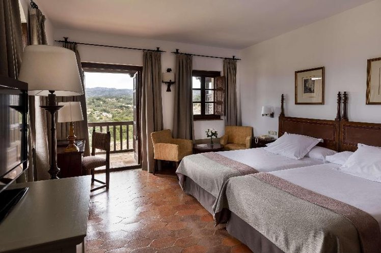 DOUBLE STANDARD Room