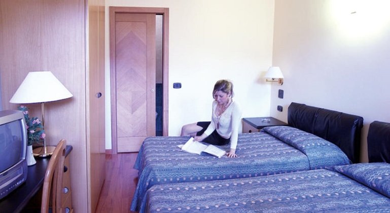 TWIN STANDARD Room