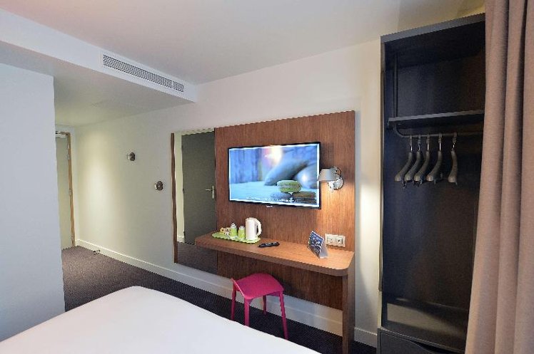 DOUBLE STANDARD Room