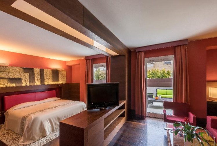 DOUBLE SINGLE USE DELUXE Room