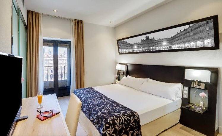 TWIN WITH VIEWS Room