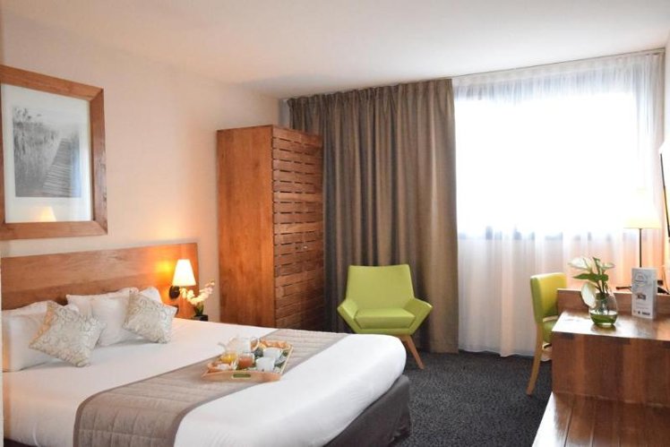 DOUBLE STANDARD Room
