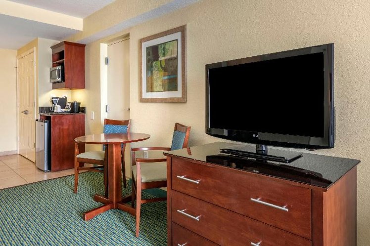 SUITE KING SIZE BED Room
