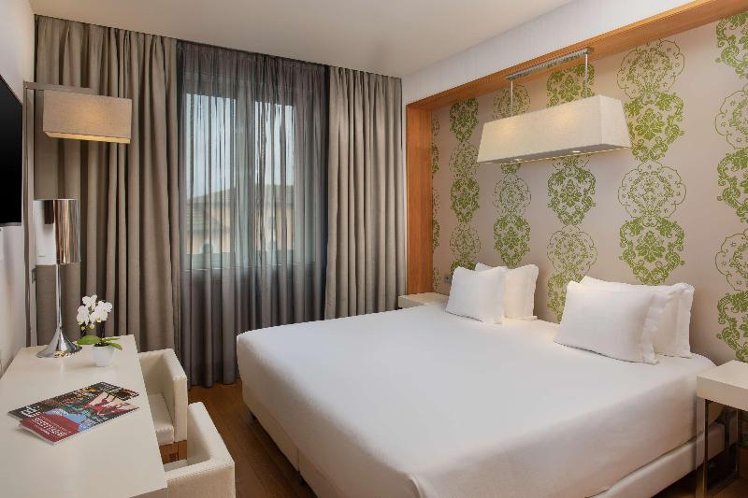 DOUBLE SUPERIOR Room