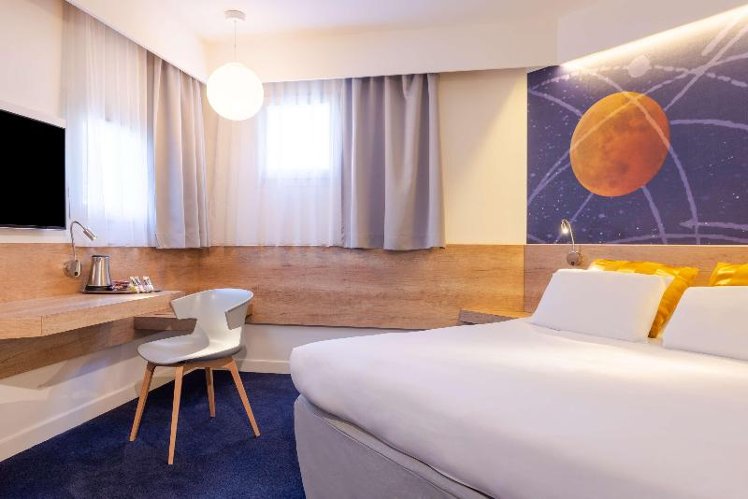 DOUBLE STANDARD Room