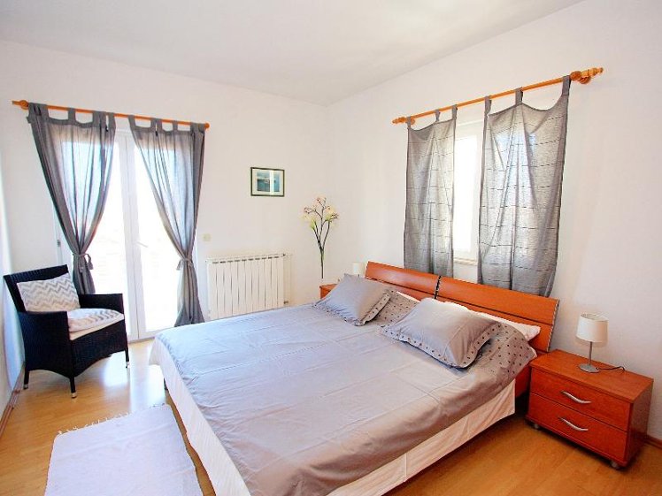 APARTMENT CAPACITY 6 Room