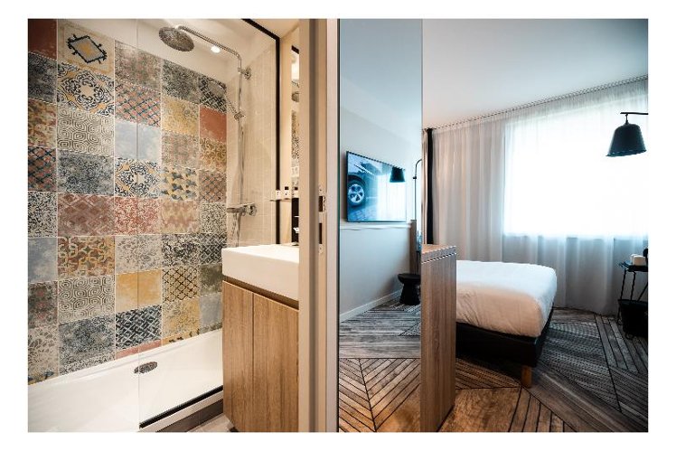 DOUBLE STANDARD Room