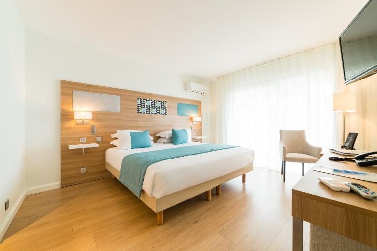 DOUBLE SUPERIOR Room