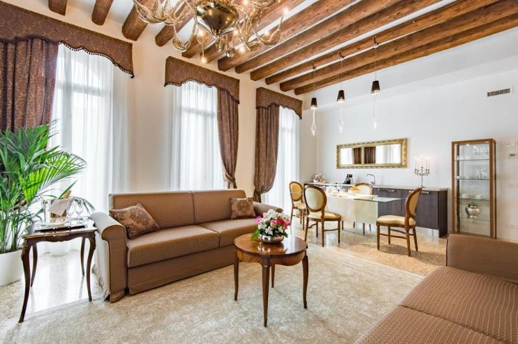 San Teodoro Palace  - Luxury Apartments