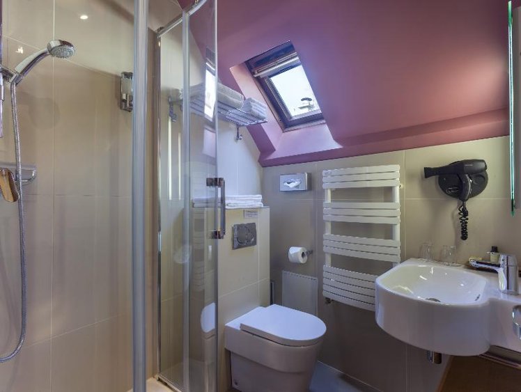 SINGLE CLASSIC Room