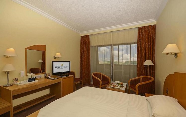Double or Twin DELUXE Room