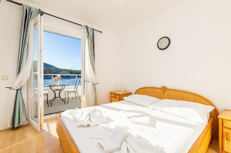 DOUBLE SEA VIEW Room