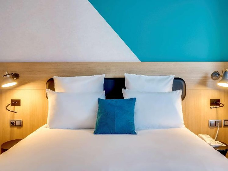 DOUBLE SUPERIOR Room