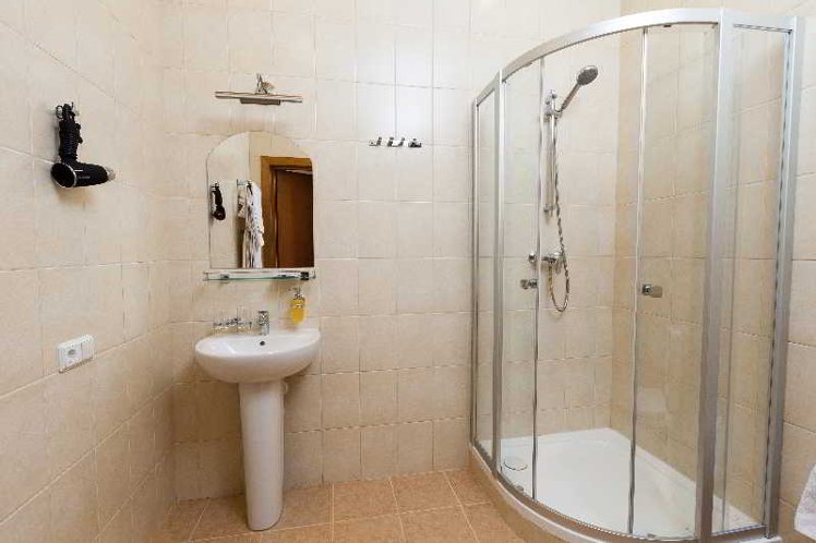 DOUBLE STANDARD Room