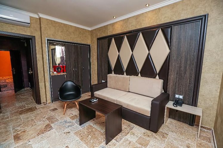 STUDIO STANDARD Room
