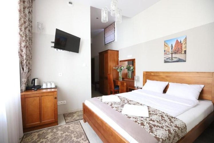 TRIPLE CLASSIC Room