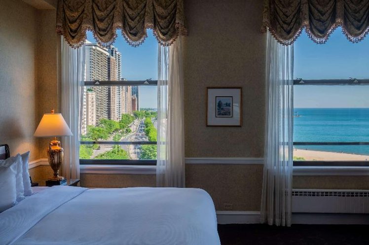 STUDIO LAKE VIEW Room