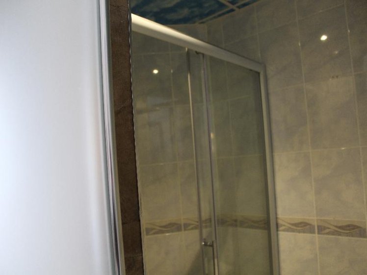 TRIPLE STANDARD Room