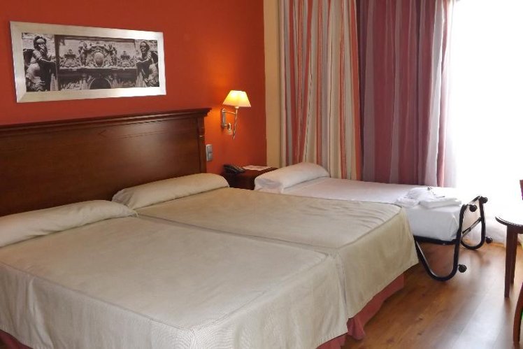 DOUBLE STANDARD Room