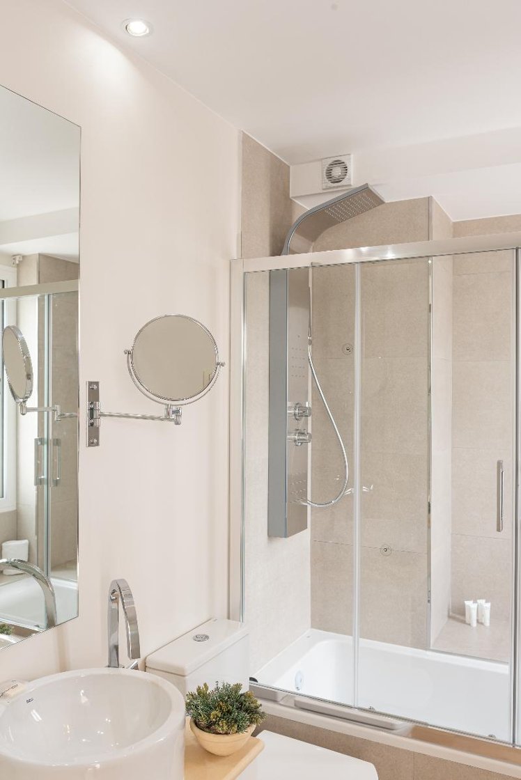 JUNIOR SUITE STANDARD Room