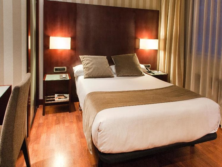 DOUBLE BASIC Room