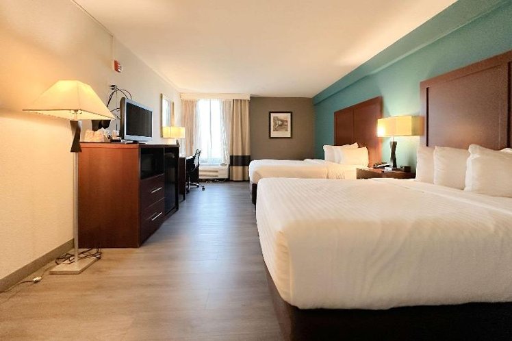 DOUBLE TWO QUEEN BEDS Room