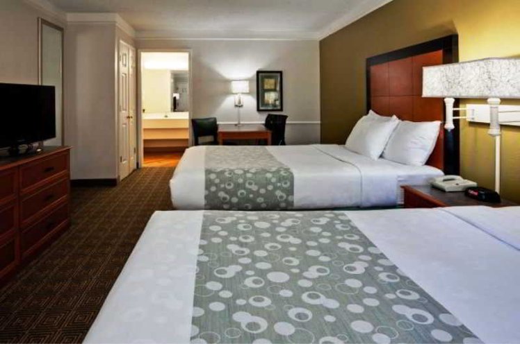 DOUBLE STANDARD Room