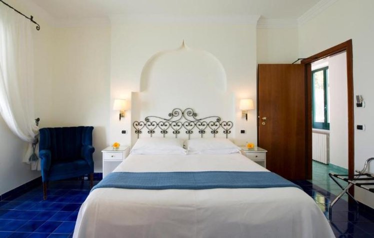 Double or Twin CLASSIC GARDEN VIEW Room