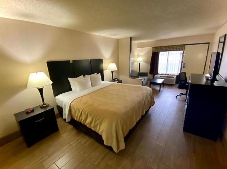 DOUBLE KING BED NON SMOKING Room