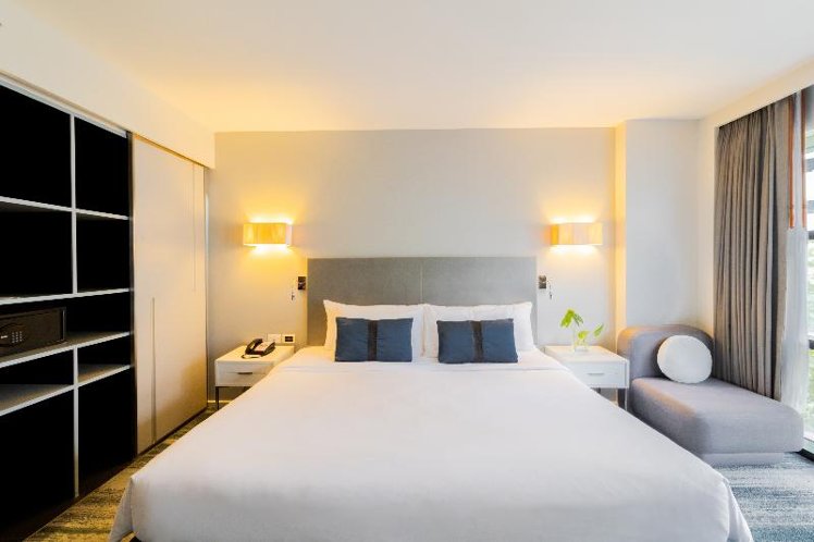 DOUBLE SUPERIOR Room