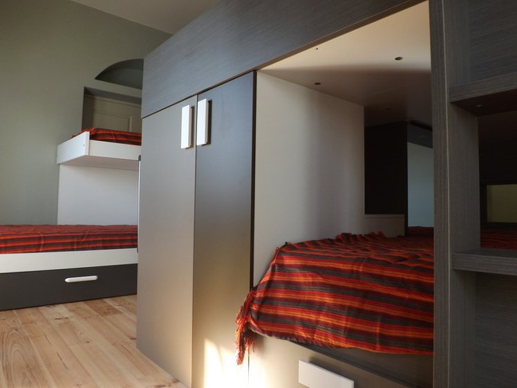 Bed in dormitory CAPACITY 8 Room