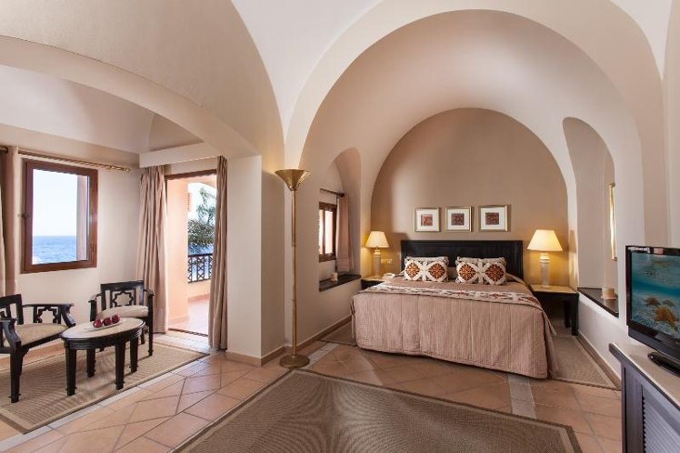 TRIPLE DELUXE Room