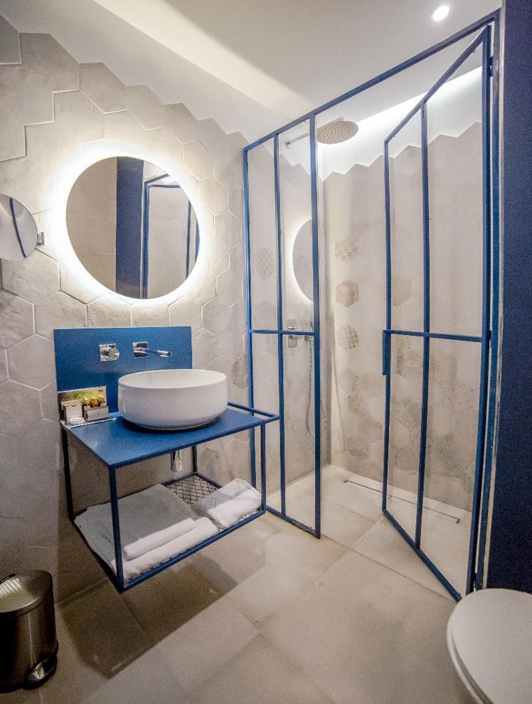 DOUBLE SINGLE USE PREMIUM Room