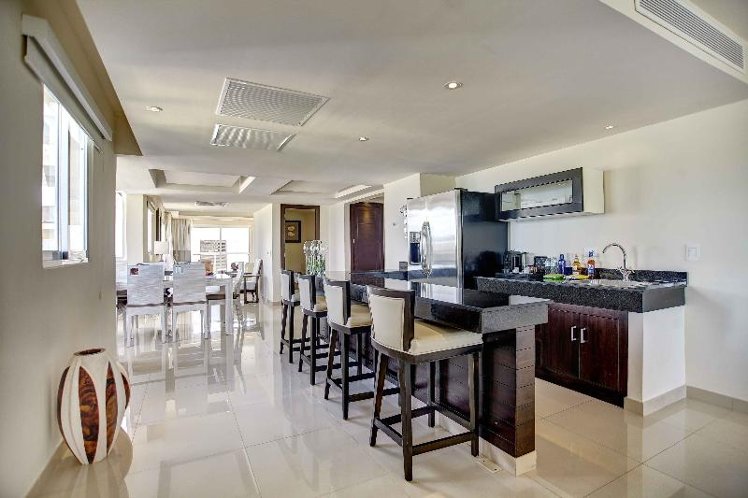 SUITE OCEAN FRONT TWO BEDROOMS Room
