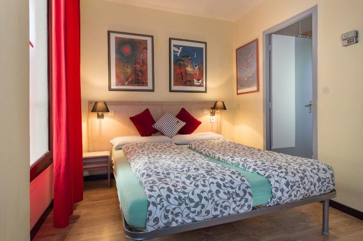 SINGLE STANDARD Room